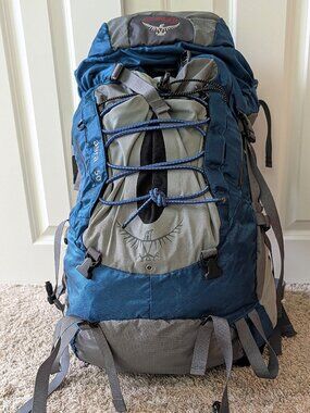 Osprey Aura AG 50L Women's Backpacking Pack – Blue, Medium (Excellent Condition)